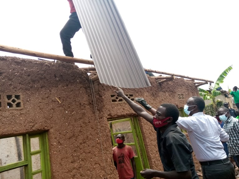 Bahawe isakaro nyuma y