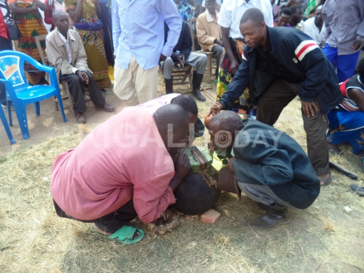 Gusangira ku muganura ngo byatumye ubwiyunge bushinga imizi.