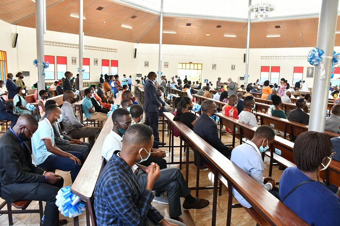 Abakirisitu bafite akanyamuneza