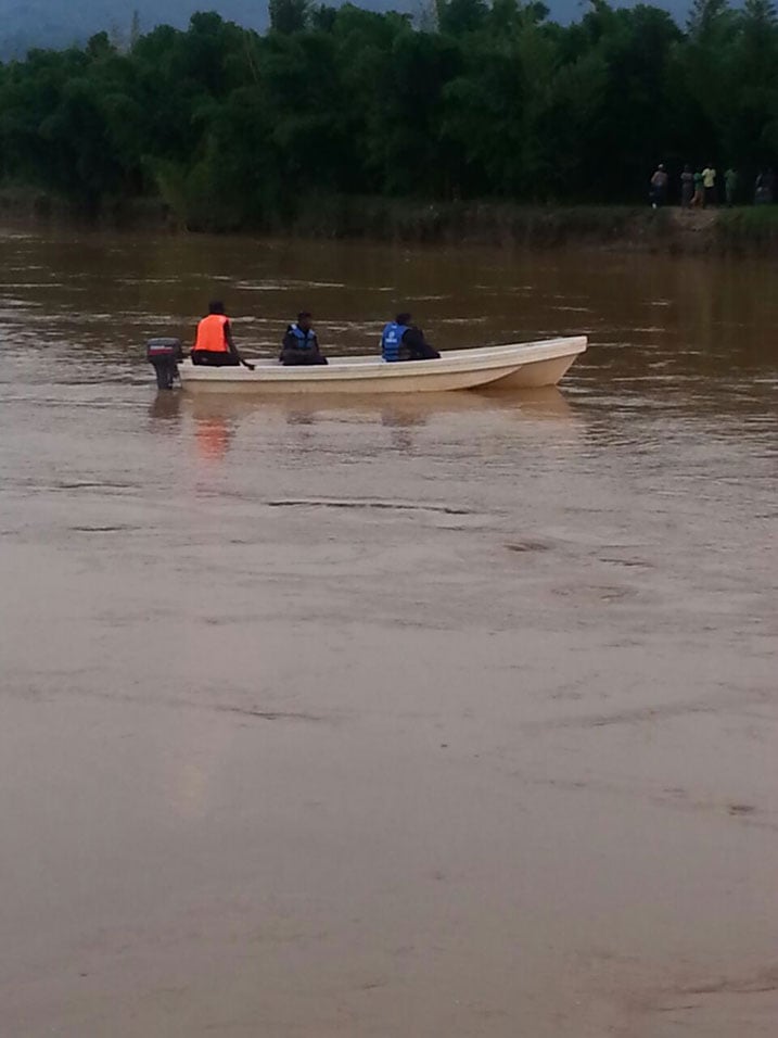 Gushaka abarohamye muri Nyabarongo birakomeje.