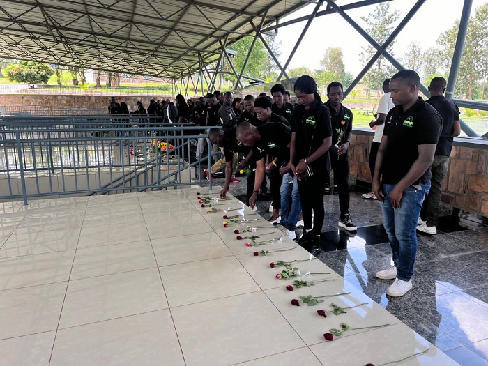 Gusura urwibutso rwa Ntarama byafashije urubyiruko rukora mu ruganda rw'icyayi rwa Nyabihu kongera ubumenyi ku mateka ya Jenoside yakorewe Abatutsi