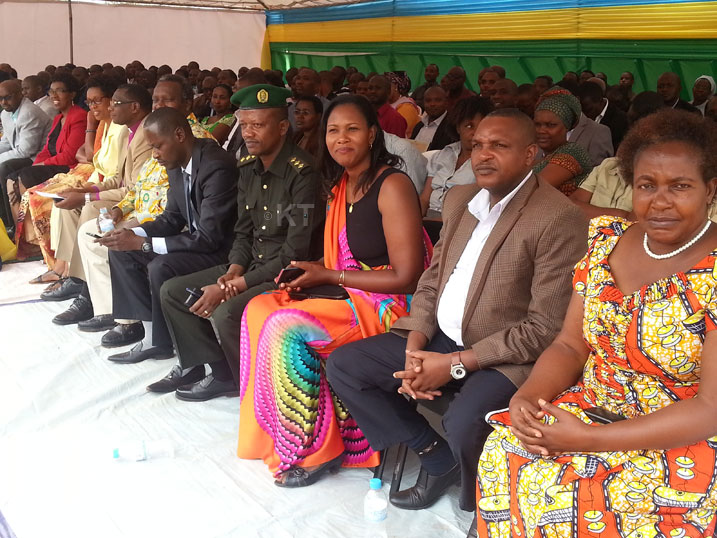 Abayobozi mu nzego z'ibanze baributswa ko iyo umuyobozi adataha aho akorera bitanga icyuho ku byaha by'umutekano.