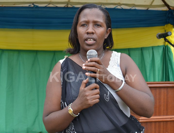 Guverineri w'Intara y'Iburasirazuba, Odette Uwamariya na we ngo ashyikiye icyifuzo cy'abaturage bo mu ntara ye.