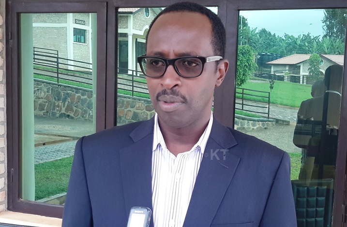 Guverineri Munyantwali Alphonse aravuga ko Abarundi batarimo kwirukanwa, ahubwo boherezwa gushaka ibyangombwa byo kuba mu Rwanda.