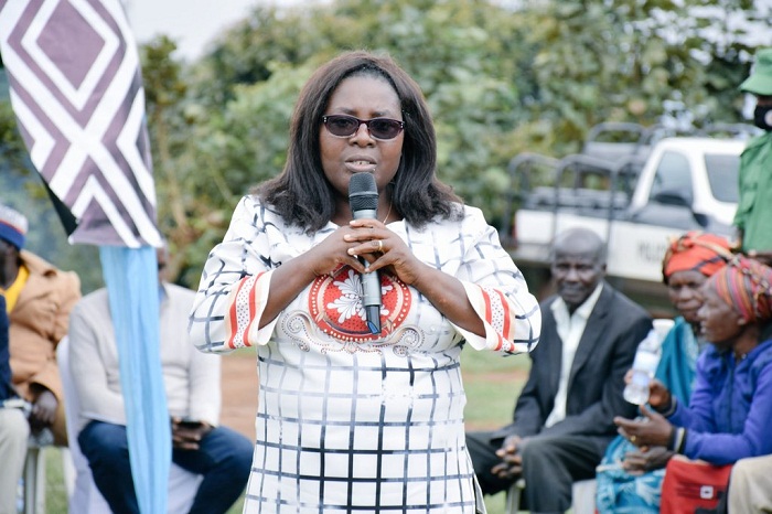 Guverineri Nyirarugero asaba abaturage kwirinda kanyanga