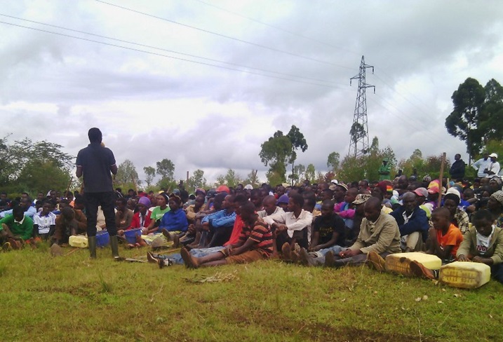 Gvr South aganira n'abaturage nyuma y'umuganda.