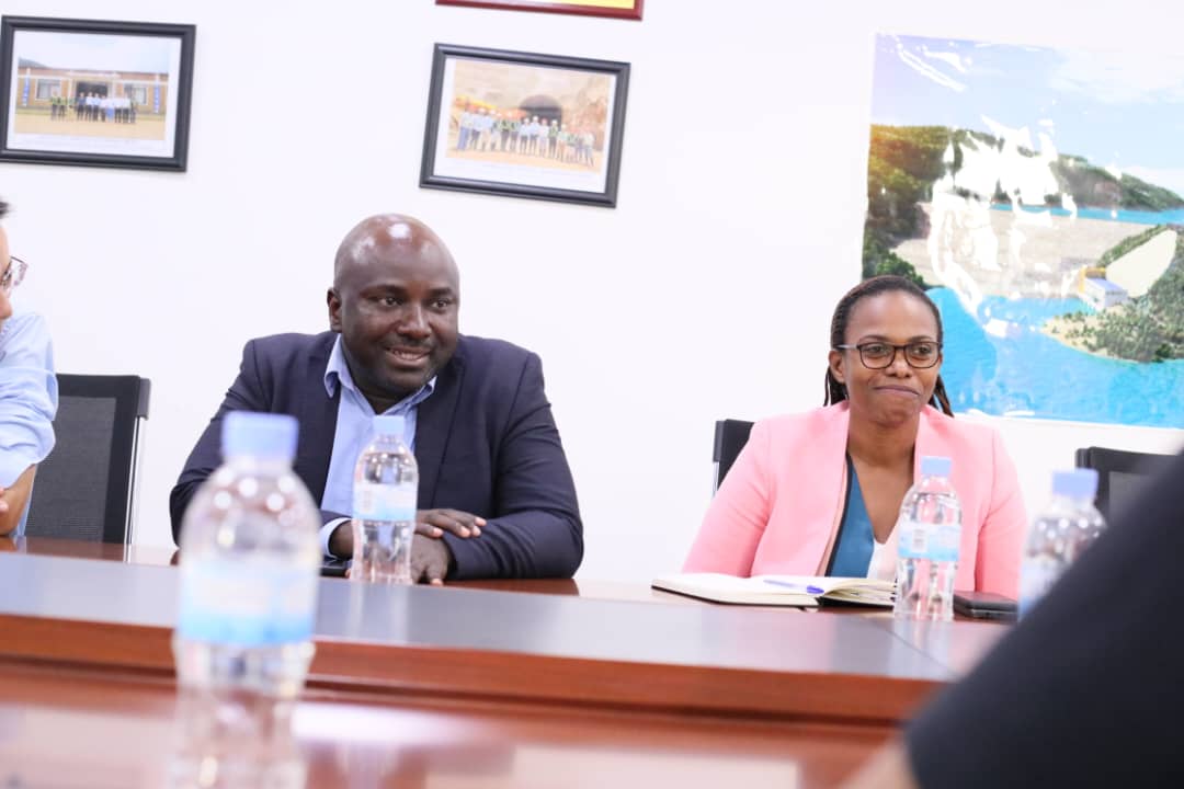 Habayeho ibiganiro hagati y'abubaka urugomero n'ubuyobozi bwa Leta