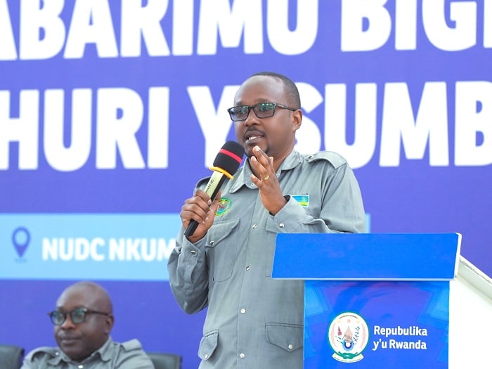 Muri aya mahugurwa bigishijwe n'ibijyanye n'imiterereze ya muntu, kubana n'ibikomere no kubikira