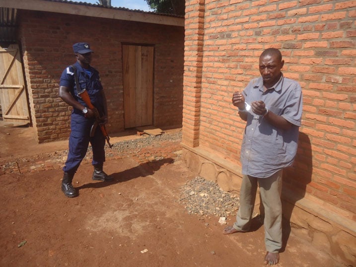 Habyarimana Jean Claude ashinja bagenzi be ko bose bagize uruhare mu kwica Doroteya nyuma yo kumusambanya.