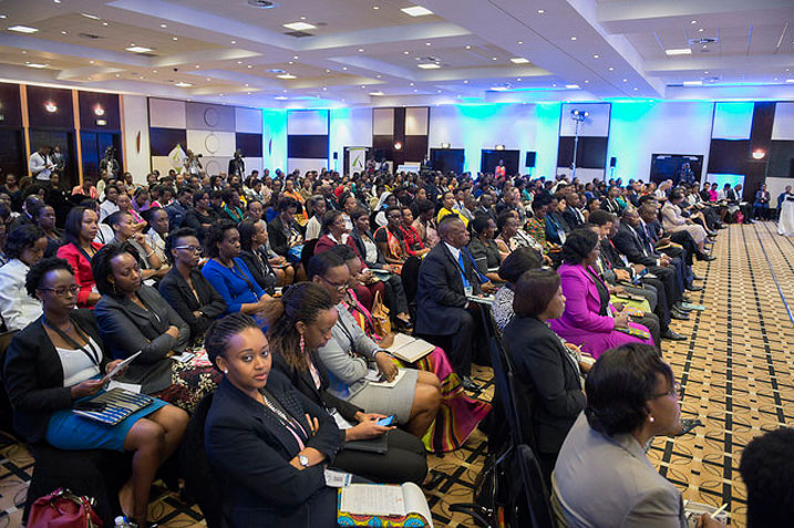 Hari hari abantu benshi mu gutangiza umuryango New Faces New Voices mu Rwanda.