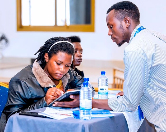 Hari abatari basanganywe konti muri BK bahise bazifunguza