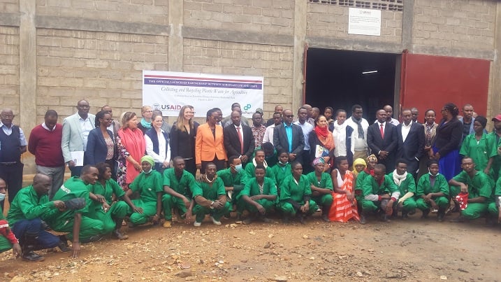 Hatashywe uruganda rukora ibikoresho binyuranye mu masashi
