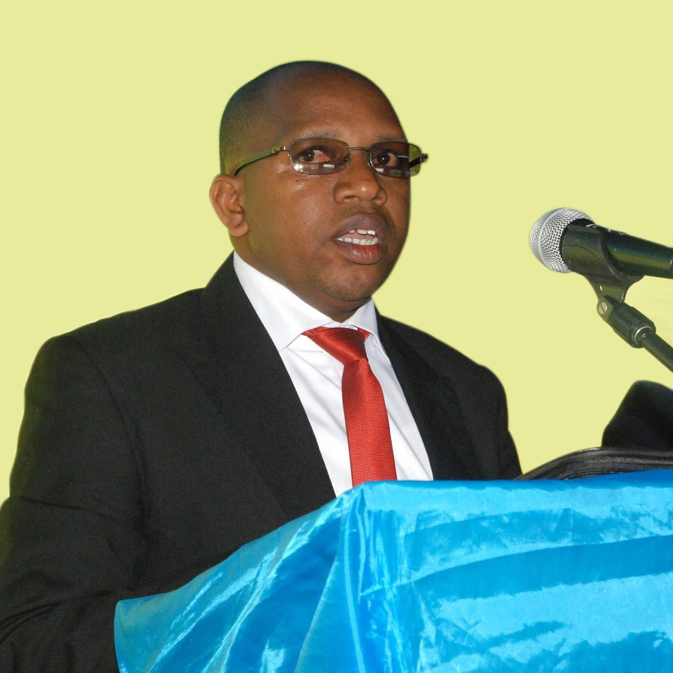 Hategekimana nawe yifuza ko iyo Umusenateri ubahagarariye atabasanga bituma hatorwa amategeko atababereye