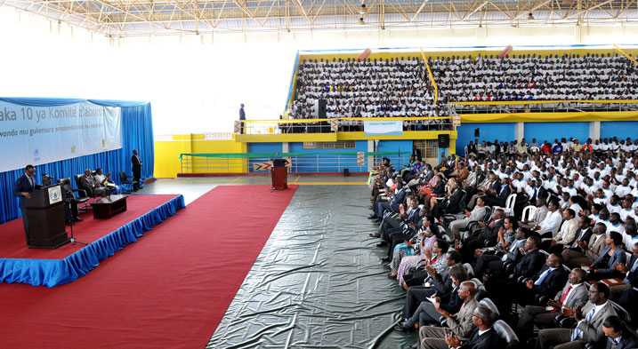 Perezida Kagame yabwiye Abunzi ko bafitiwe icyizere kubera kutarangwa na Ruswa no kubogama.
