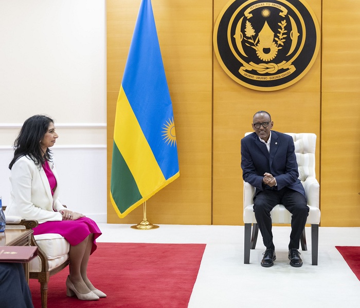 Perezida Kagame yaganiriye na Suella Braverman ku kibazo cy