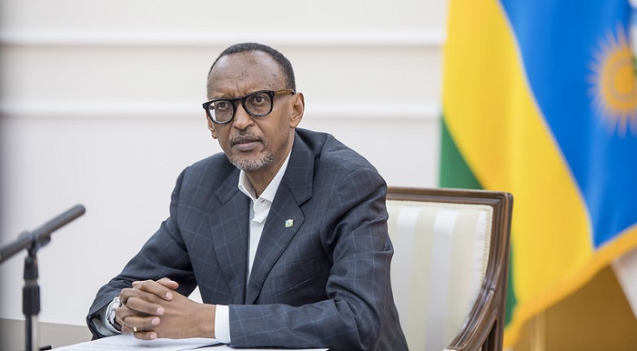 Perezida Kagame yabwiye urubyiruko ko amahirwe ari mu buhinzi
