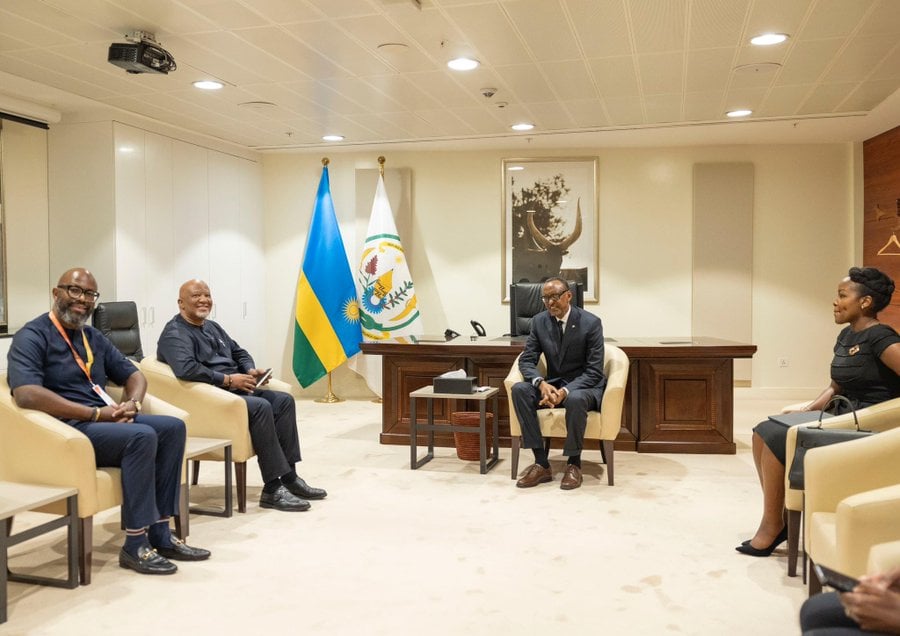 Perezida Kagame yakiriye n'abayobozi bakuru ba MTN