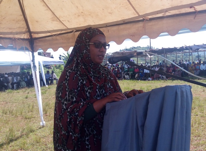 Hon. Fatou Harerimana avuga ko kutagaragaza ahashizwe imibiri y