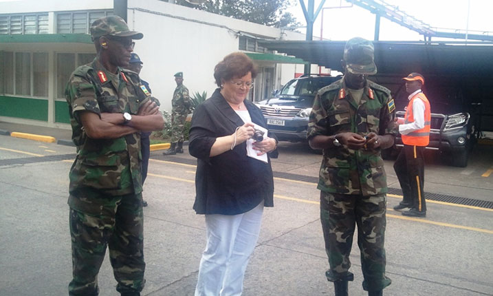 Hon Anita ari kumwe n