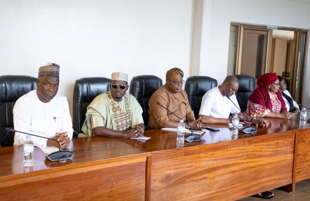 Abadepite baturutse muri Nigeria mu biganiro na bagenzi babo b'u Rwanda