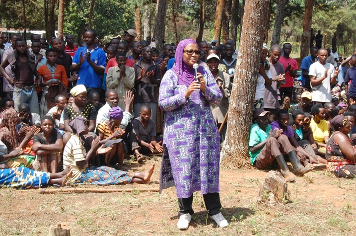 Visi Perezida wa Sena, Harerimana Fatou yasabye ababyeyi kugana serivisi zo kuboneza urubyaro aho kuzagorwa no kurera abo badashoboye.