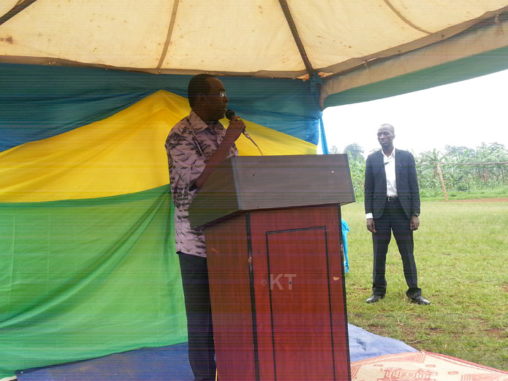Hon Makuza asanga ari inshingano kunteko ishinga amategeko kugaruka mu baturage babaha raporo y'ibyo babasabye