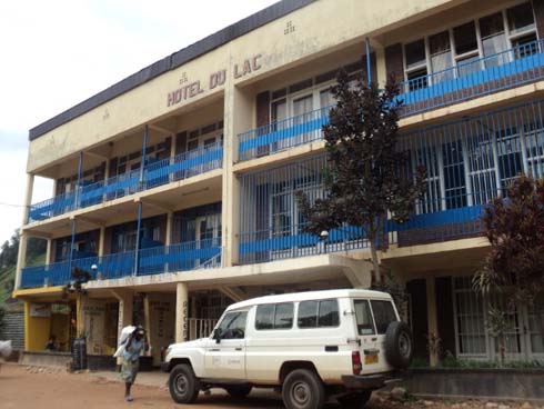 Hotel du Lac yafunzwe kubera umwanda.
