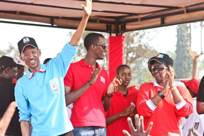 Umuryango wa Paul Kagame wari wamuherekeje mu kwiyamamaza muri Huye, Nyanza na Nyamagabe.