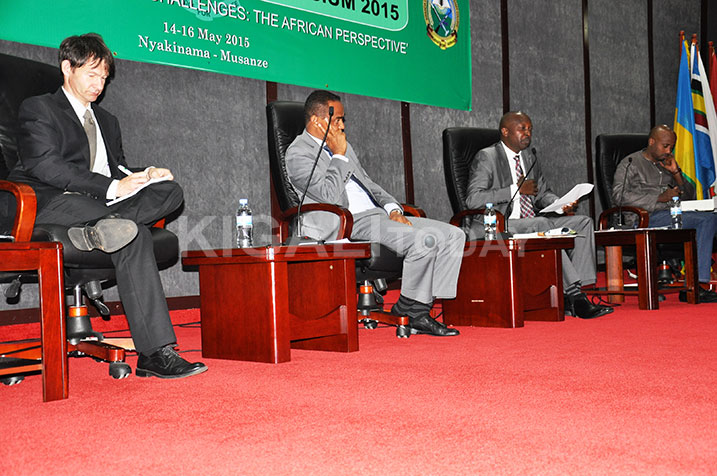 Ibi biganiro byatanzwe n'impuguke mu nzego zitandukanye zo mu rwanda no hanze yarwo.