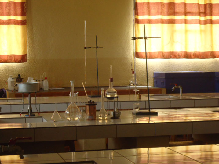 Ibi bikoresho bya Laboratwari byo muri Regina Pacis nabyo ni inkunga y