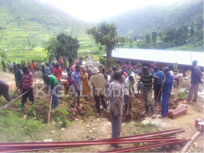 Bifashisha n'abaturage mu muganda kugira ngo iri shuri ryuzure vuba.