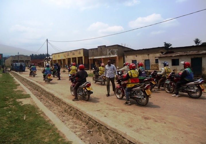 Ibikorwa remezo nk'imihanda n'ibindi byatumye abihangira imirimo n'abasoreshwa biyongera.