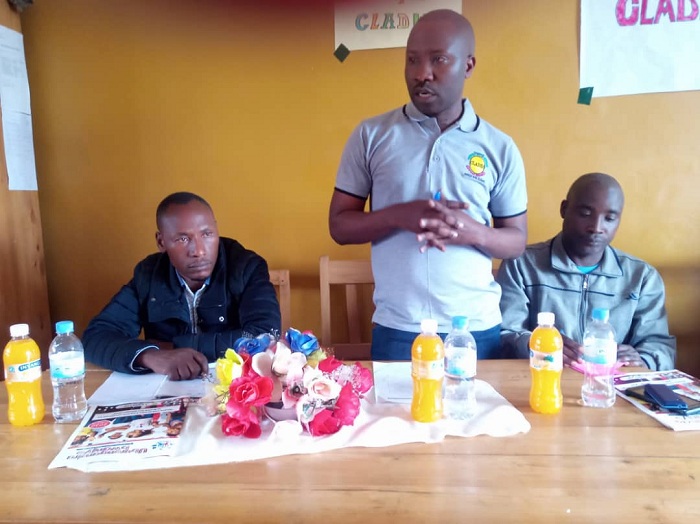 Evariste Murwanashyaka (uhagaze), Umuyobozi ushinzwe guhuza ibikorwa muri CLADHO akaba n'umugenzuzi w'uburenganzira bw'abana ku rwego rw'igihugu