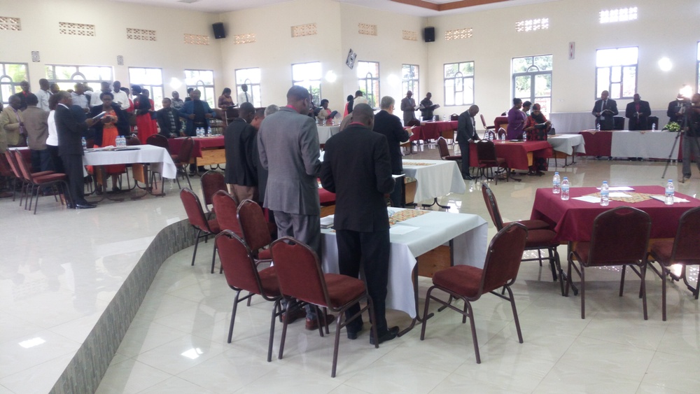Ibirori byo gutangiza masters programme muri PIASS byabimburiwe n'indirimbo zo guhimbaza Imana ndetse n'isengesho