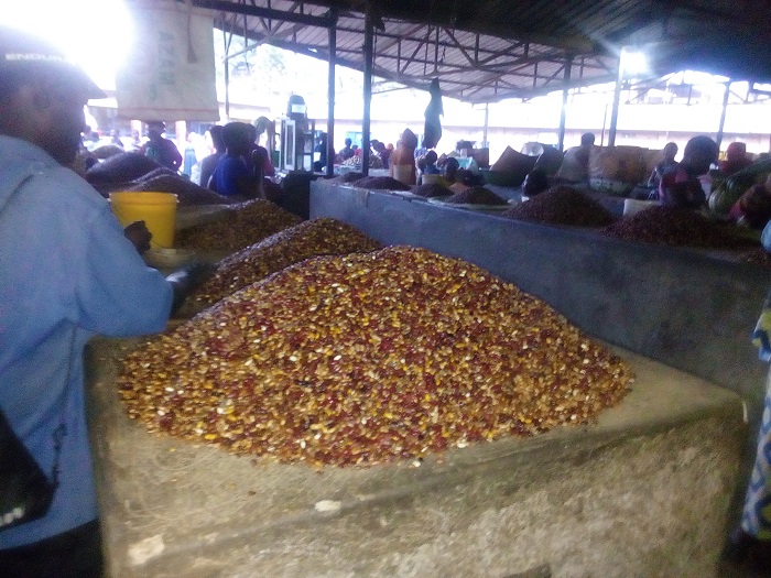 Mu masoko amwe n'amwe ibishyimbo byihagazeho