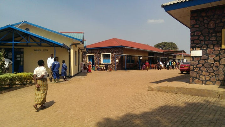 Ibitaro bya Byumba bifite inyubako nto zidakwira babigana