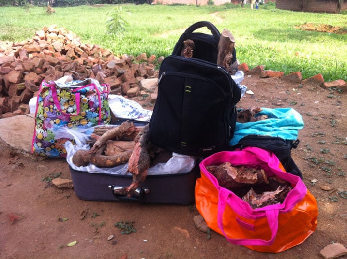 Ibiti byafashwe biri mu masakoshi n