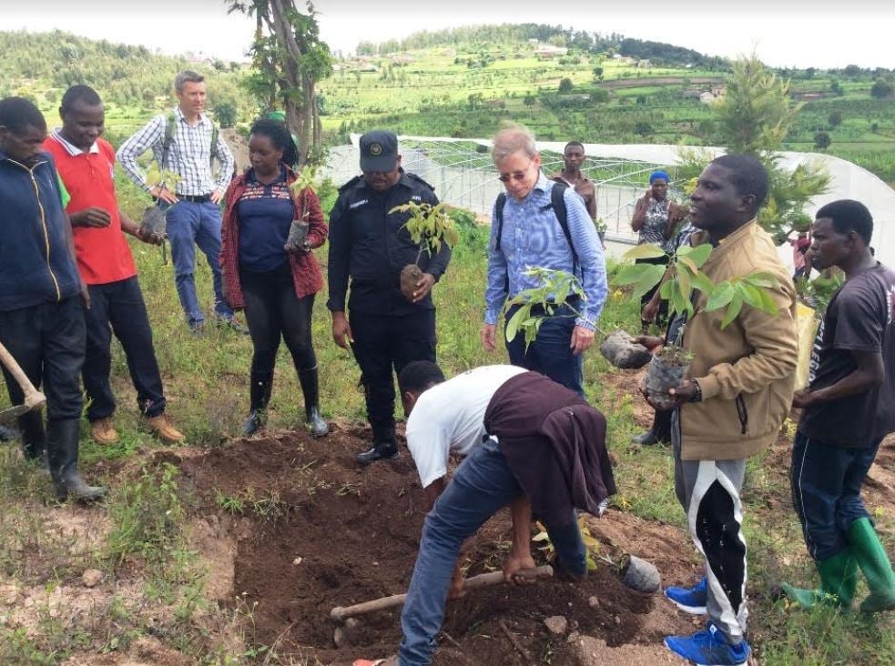 Abaturage beretswe uko bategura aho gutera Avoka