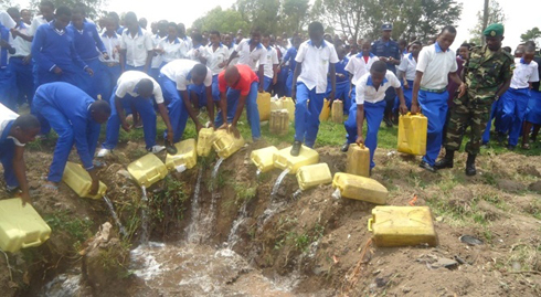 Abanyeshuri bamaganiye kuri ibiyobyabwenge.