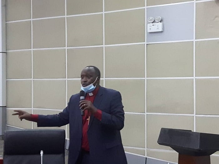 Musenyeri Birindabagabo avuga ko ikibazo cy'ibiyobyabwenge gikwiye gutera abantu kurakara kugira ngo bagifatire ingamba