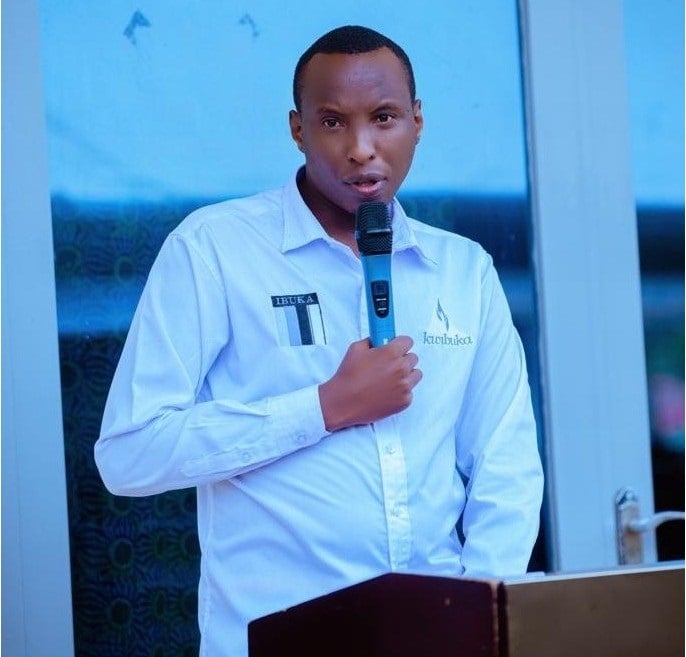 Komiseri muri IBUKA ushinzwe Ubushakashatsi, Christian Bizimana