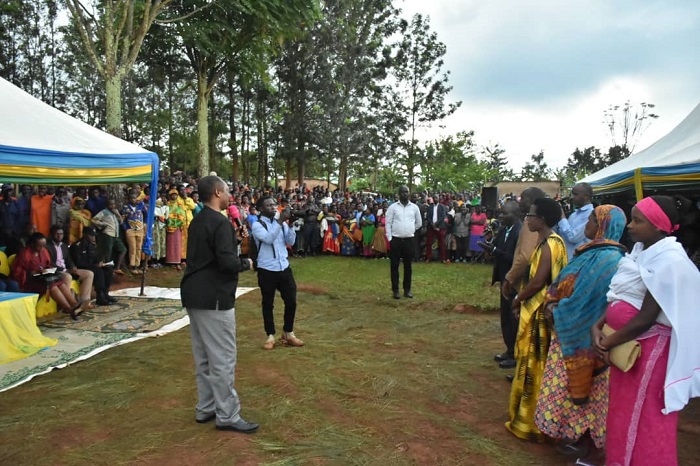 Abaturage bagaragarije Minisitiri Shyaka bimwe mu byo bifuza byazagenderwaho mu igenamigambo rya 2020-2021