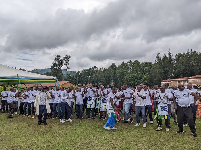 Ibyishimo byari byinshi ku bitandukanyije n'imitwe yitwara gisirikari bongeye kwibona mu rwababyeye