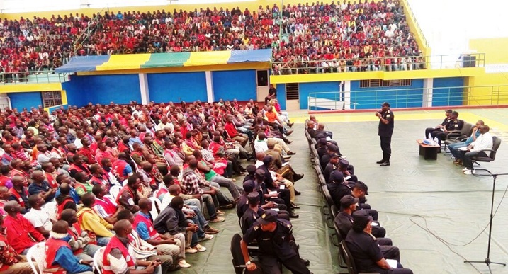 IGP Emmanuel K. Gasana yasabye abamotari kubahiriza amategeko.