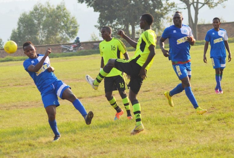 Ikibuga cya Gicumbi nta bwatsi burimo mu kibuga hose bituma kitizerwa mu gihe cy'imvura