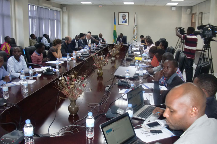 Bamwe mu banyamakuru bitabiriye icyo kiganiro.