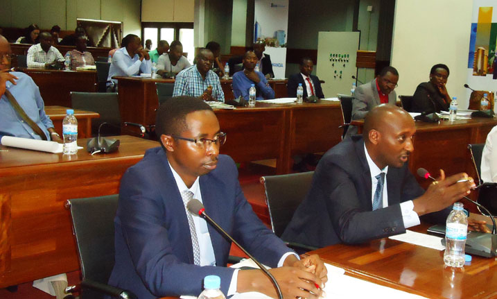 Ikiganiro cyo gutangaza ibiri muri raporo ya Banki y'isi cyitabiriwe n'abayobozi b'ibigo binyuranye, birimo Rwanda Revenue Authority.