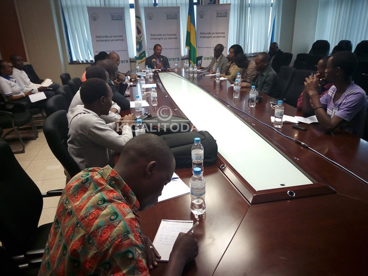 Ikiganiro n'abanyamakuru kuri gahunda ya 'Nk'uwikorera'