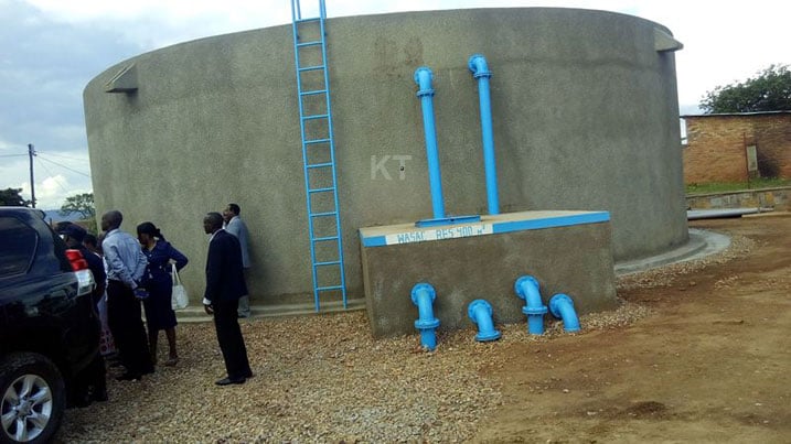 Ikigega cy'amazi.