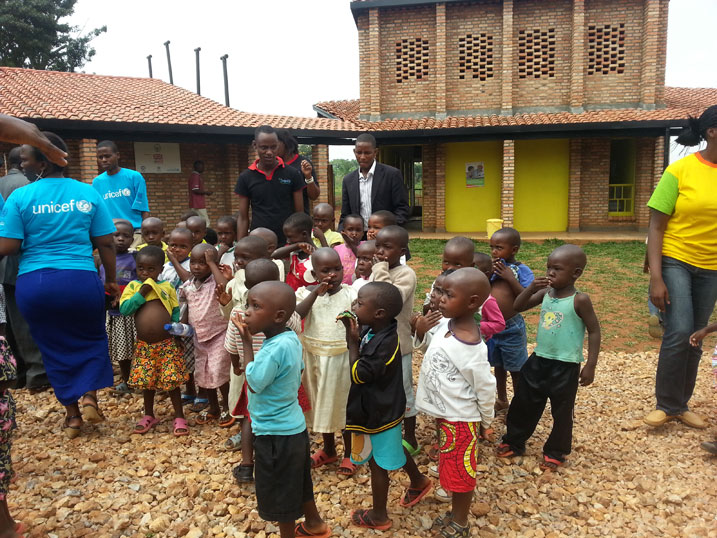 Ikigo cyafunguwe cyubatswe ku nkunga y'ishami ry'umuryango w'abibumbye ryita ku bana (UNICEF).